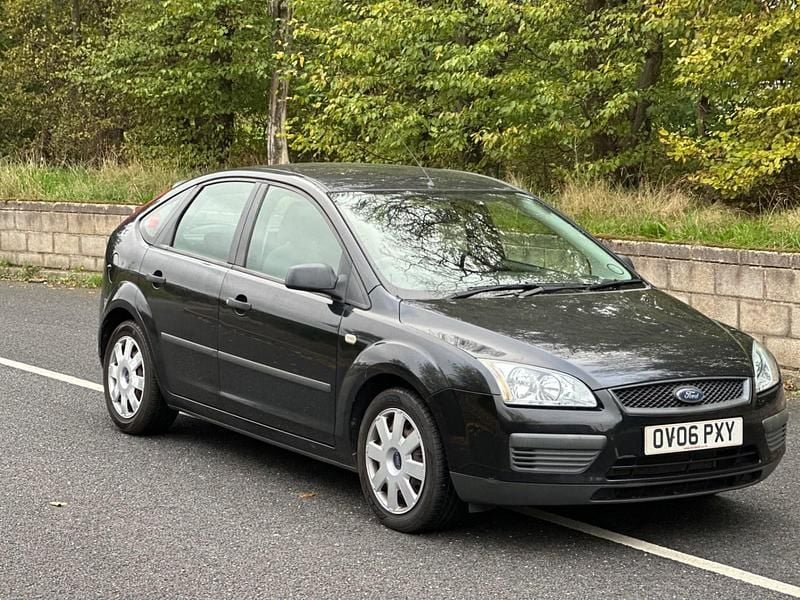 Black Used 2006 Ford Focus Hatchback | £790 (Fair price) - Image 1/4