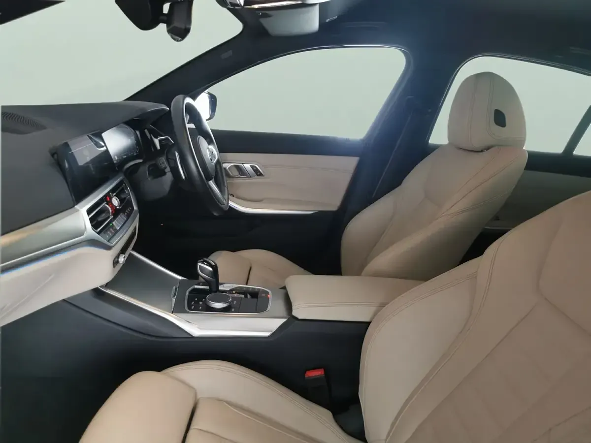 Used BMW 330e M Sport 292 HP (214 kW) 2022 Orange Sedan