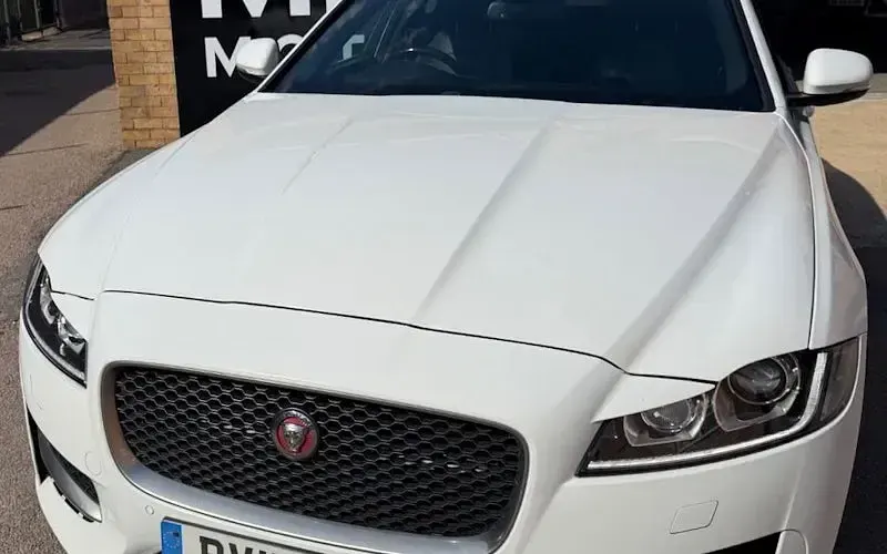 Used Jaguar XF R-Sport 179 HP (131 kW) 2017 White Sedan