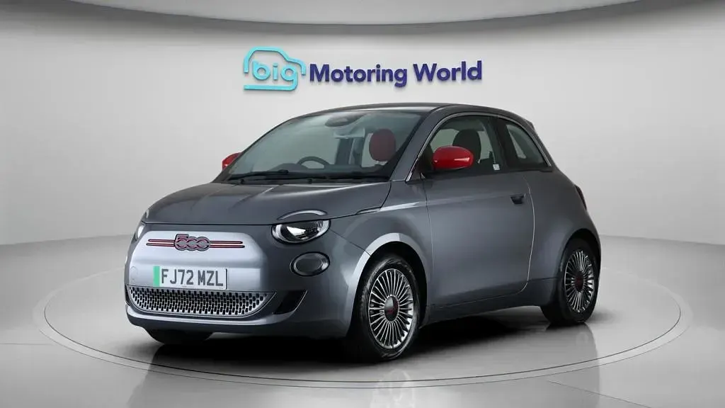 Used Fiat 500e Red 86 kW (118 HP) 2022 Hatchback