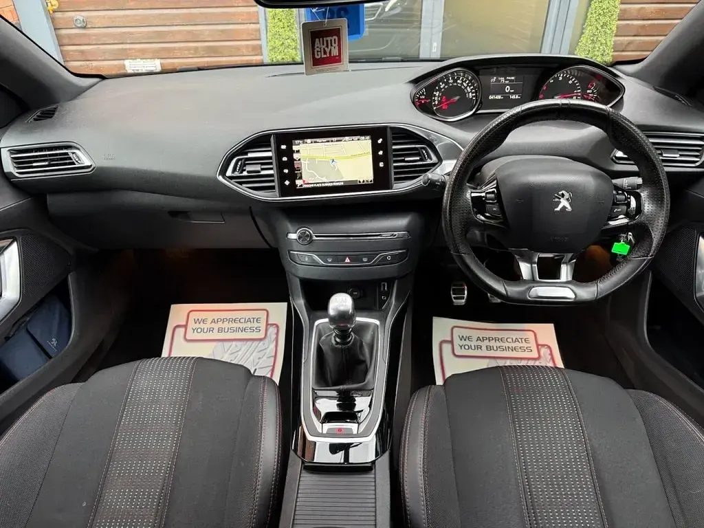 Used Peugeot 308 GT-line 120 HP (88 kW) 2017 Blue Hatchback