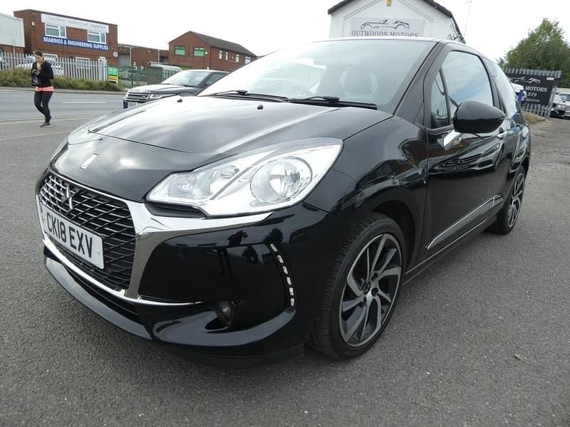 Black Used 2018 DS Automobiles DS3 Connected Chic Hatchback | £4,990 (Good price) - Image 1/4
