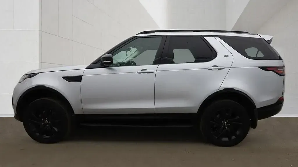Used Land Rover Discovery 5 Landmark 306 HP (225 kW) 2020 Silver SUV