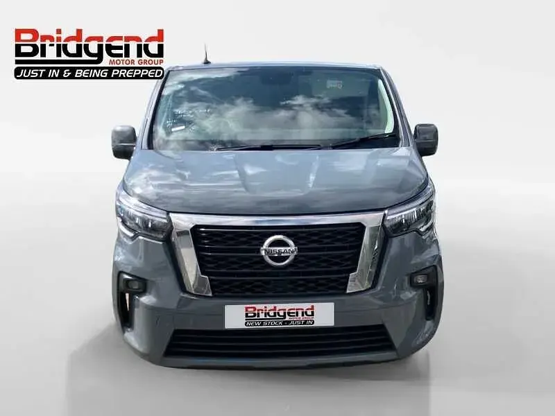 Used Nissan Primastar Acenta 110 HP (80 kW) 2023 Grey MPV