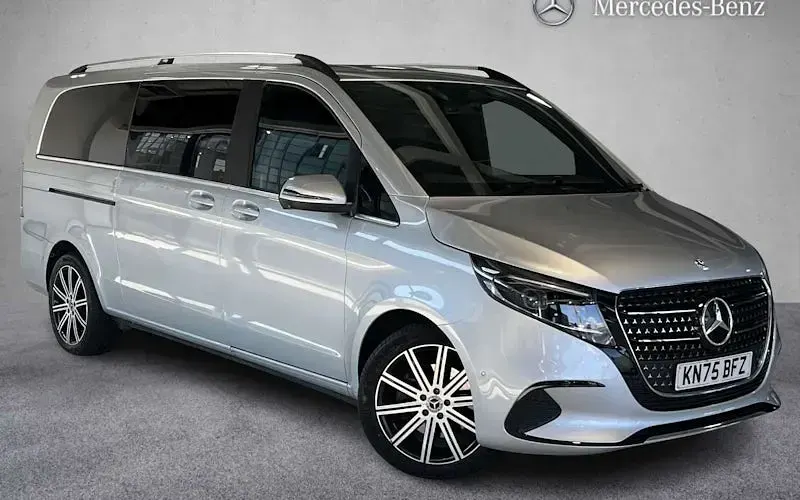 Used Mercedes V300 Premium 237 HP (174 kW) 2025 MPV