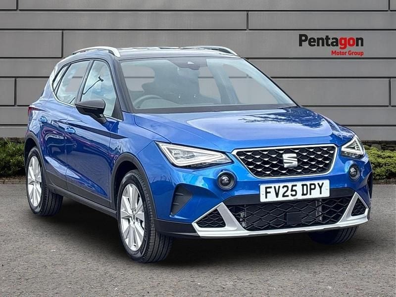 Sapphire blue midnight black New 2025 Seat Arona Xperience SUV | £20,495 (Fair price) - Image 1/3