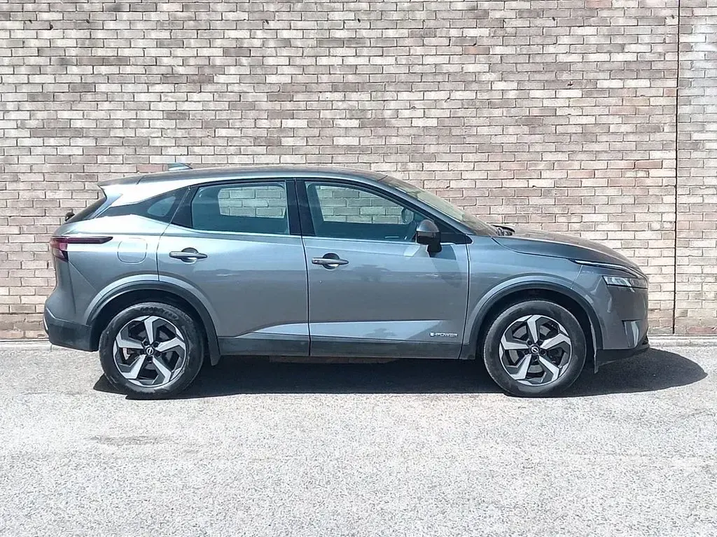 Used Nissan Qashqai Acenta Premium 190 HP (139 kW) 2023 Grey SUV