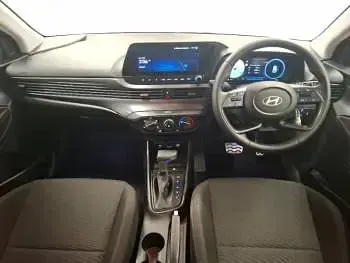 Used Hyundai Bayon Advanced 100 HP (73 kW) 2025 Red SUV