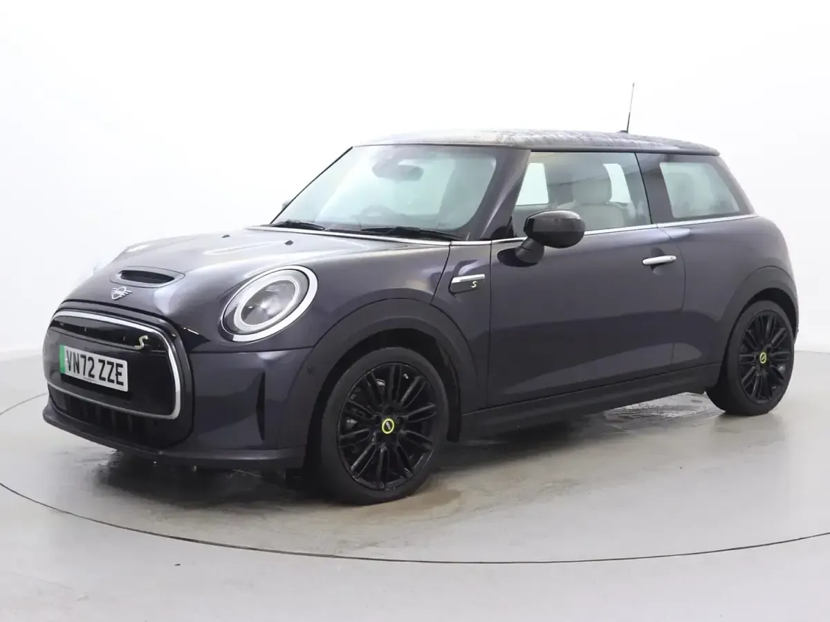 Begagnad Mini Cooper S Hatch 135 kW (184 HK) 2022 Blå Halvkombi