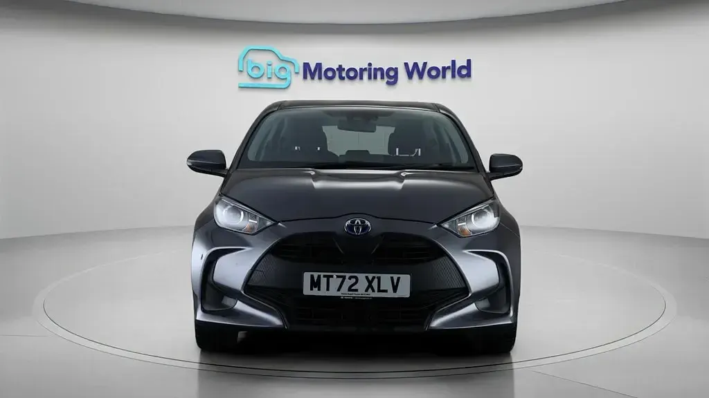 Second-hand Toyota Yaris Hybrid 116 CP (85 kW) 2022 Gri Hatchback