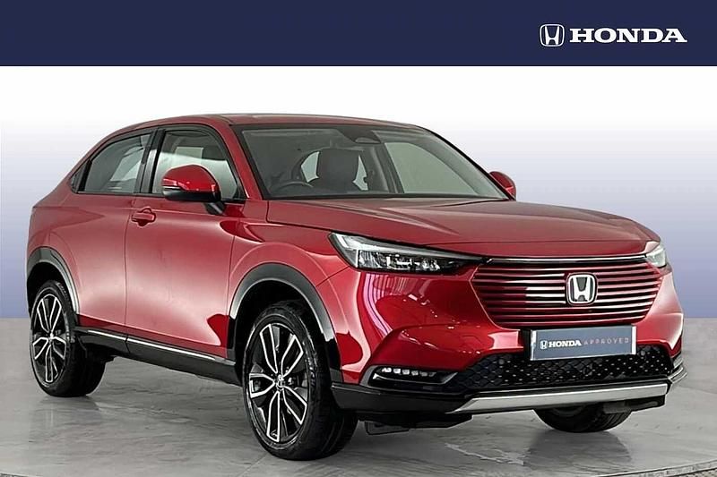 Used Honda HR-V Advance 131 HP (96 kW) 2023 Crystal red SUV