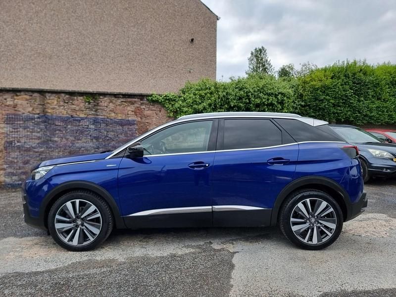 Second-hand Peugeot 3008 Premium 130 CP (95 kW) 2019 Albastru Hatchback