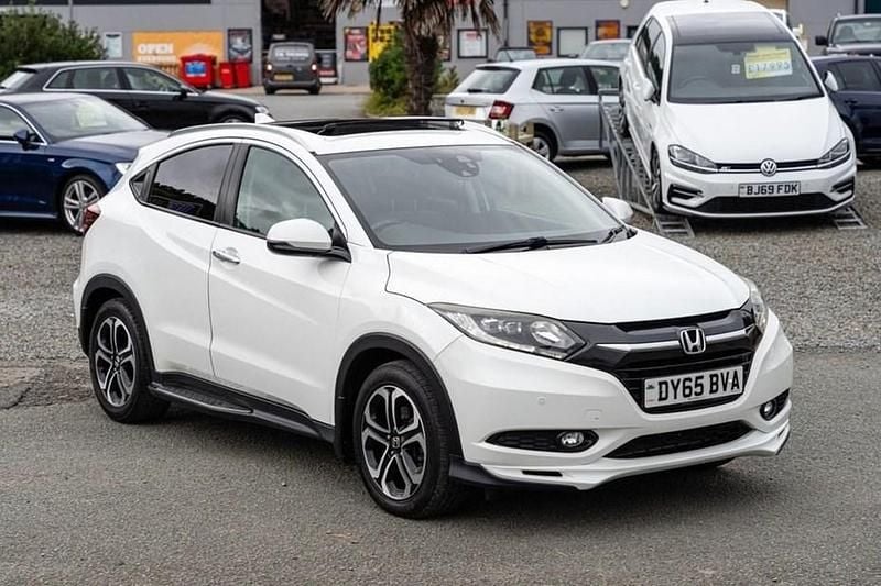 White Used 2015 Honda HR-V EX SUV | £10,450 (Fair price) - Image 1/1