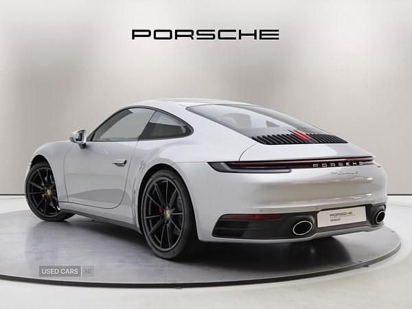 Begagnad Porsche 911 2020 Silver Sportkupé