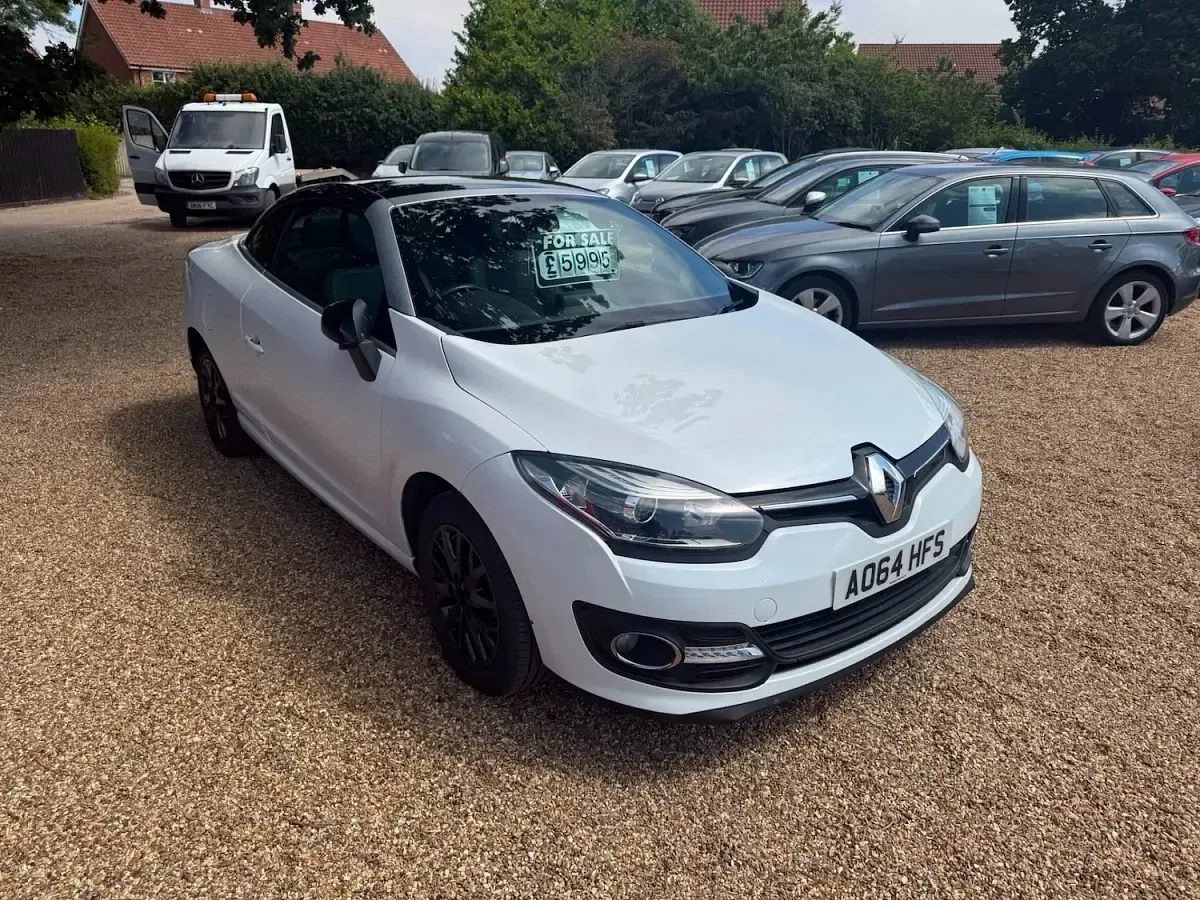 Used Renault Mégane Cabriolet Dynamique 2014 White Cabriolet