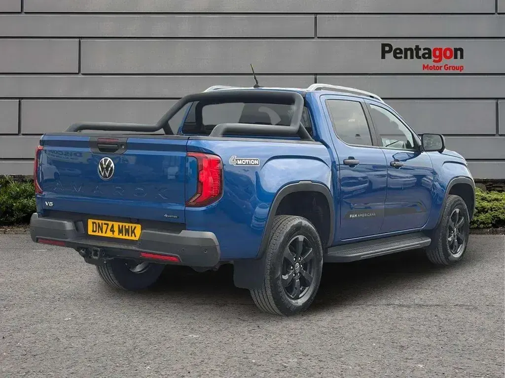 Begagnad VW Amarok PanAmericana 2024 Blå Pickup
