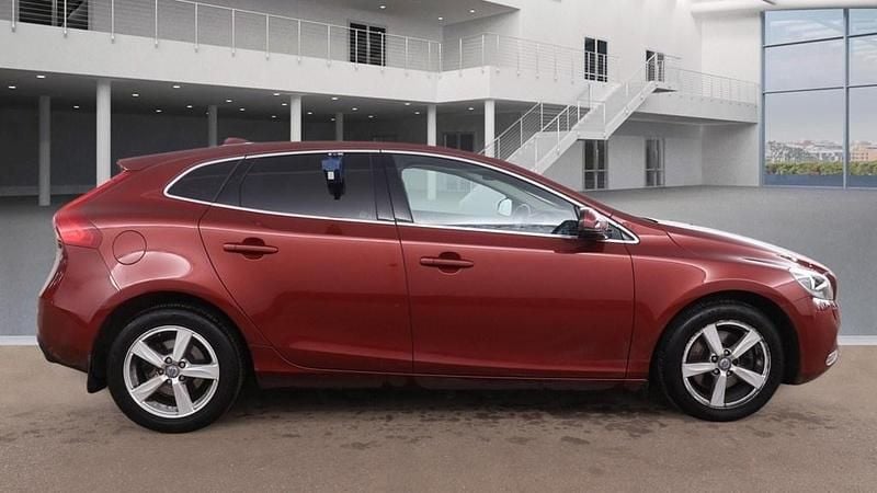 Usado Volvo V40 SE 2014 Vermelho Citadino