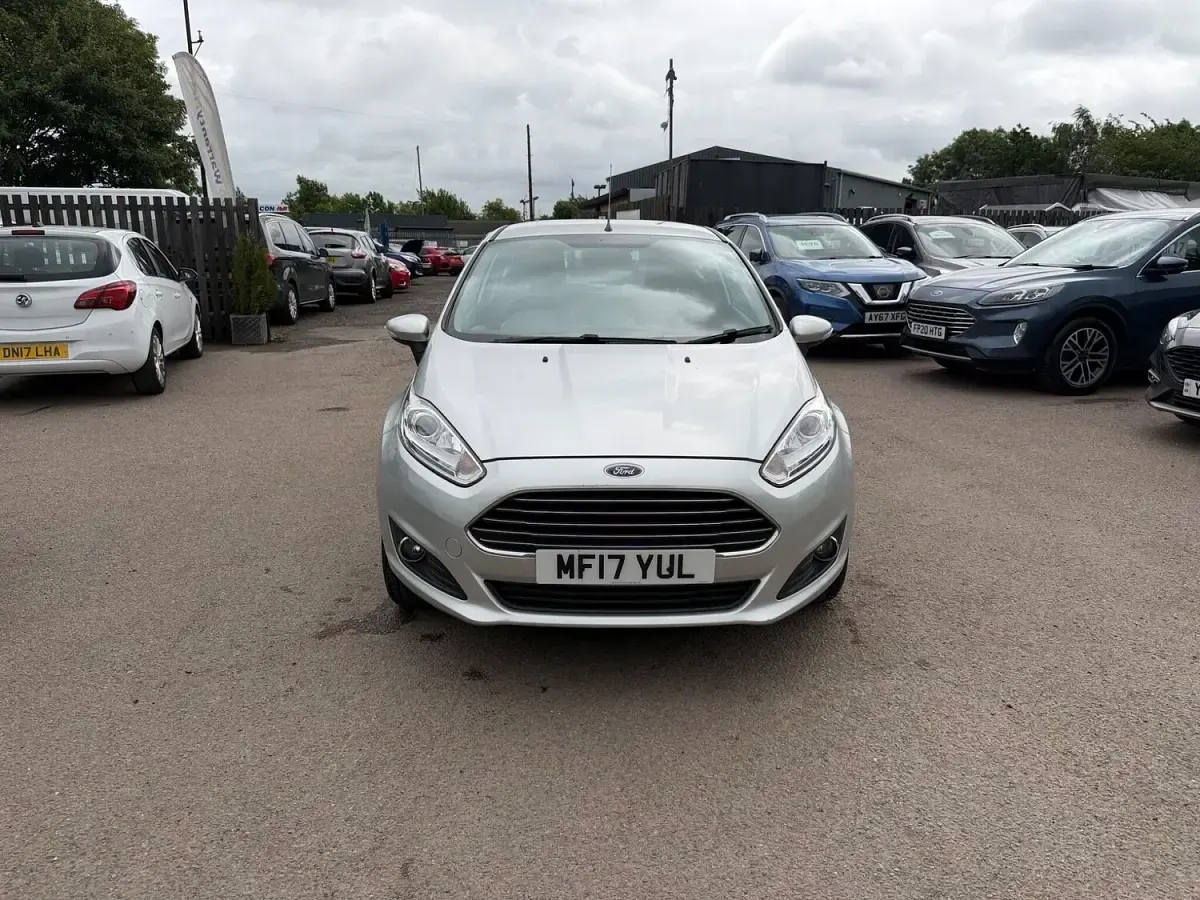 Used Ford Fiesta Zetec 2017 Silver Hatchback