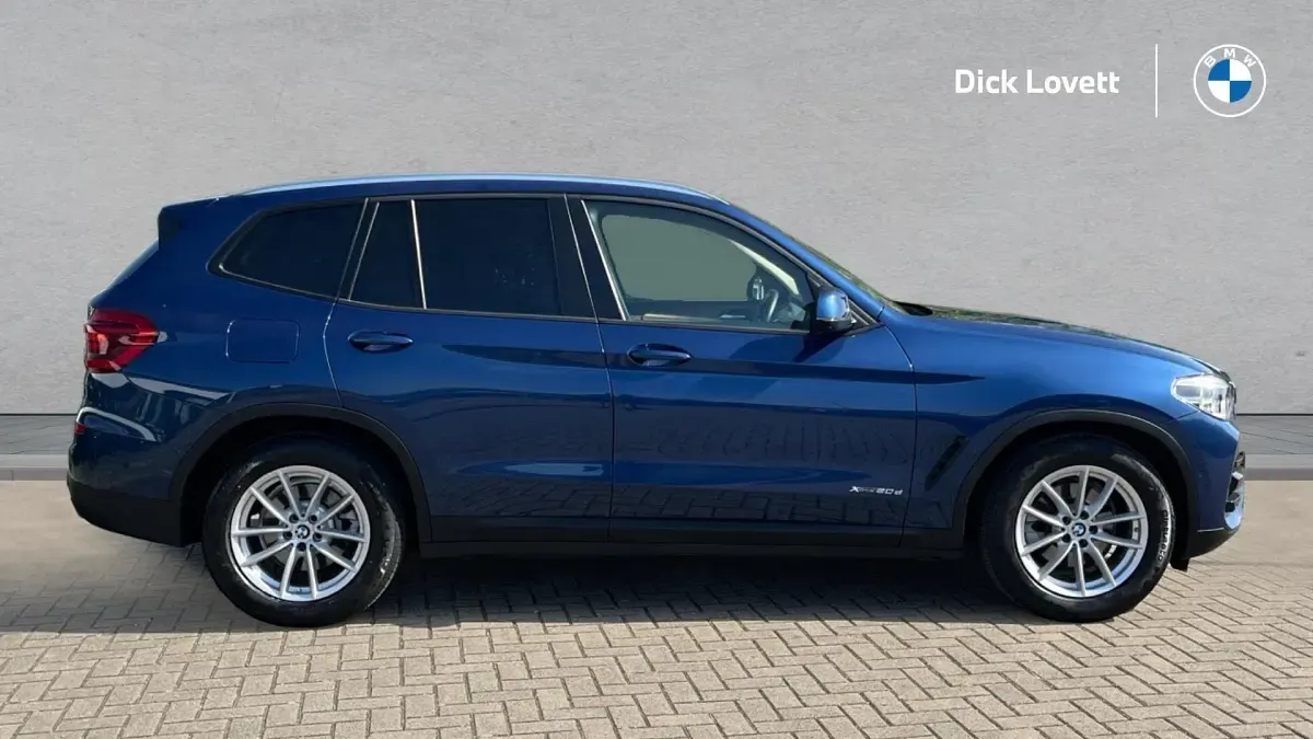 Used BMW X3 Sport Line 190 HP (139 kW) 2018 Phytonic blue metallic paint SUV