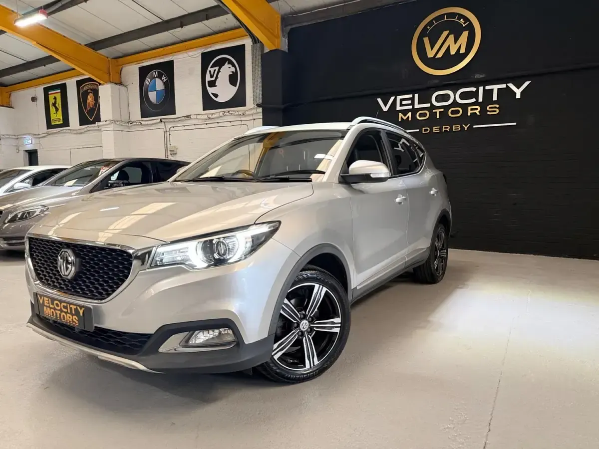 Used MG ZS Exclusive 106 HP (77 kW) 2018 Silver SUV