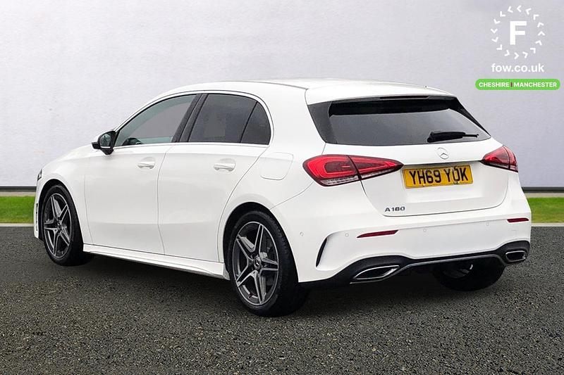 Used Mercedes A180 Executive 136 HP (100 kW) 2019 White Hatchback
