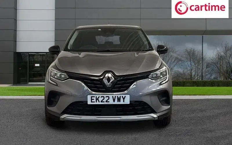 Used Renault Captur Iconic 145 HP (106 kW) 2022 Grey SUV