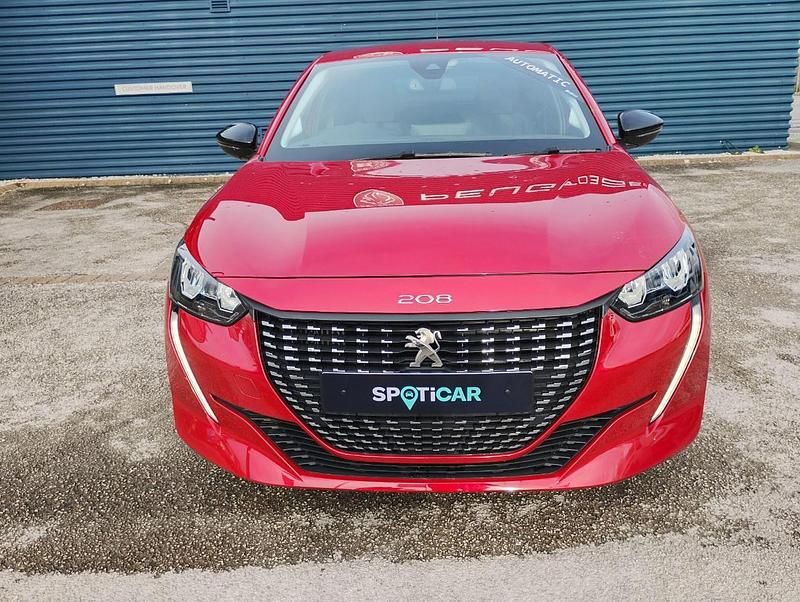 Used Peugeot 208 Allure+ 99 HP (72 kW) 2023 Red Hatchback