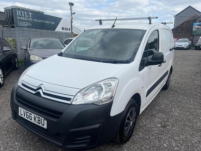 White Used 2016 Citroën Berlingo MPV | £3,999 (Super price) - Image 1/4