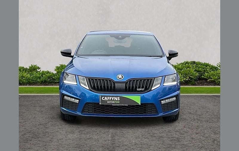 Used Skoda Octavia vRS 242 HP (177 kW) 2019 Blue Hatchback