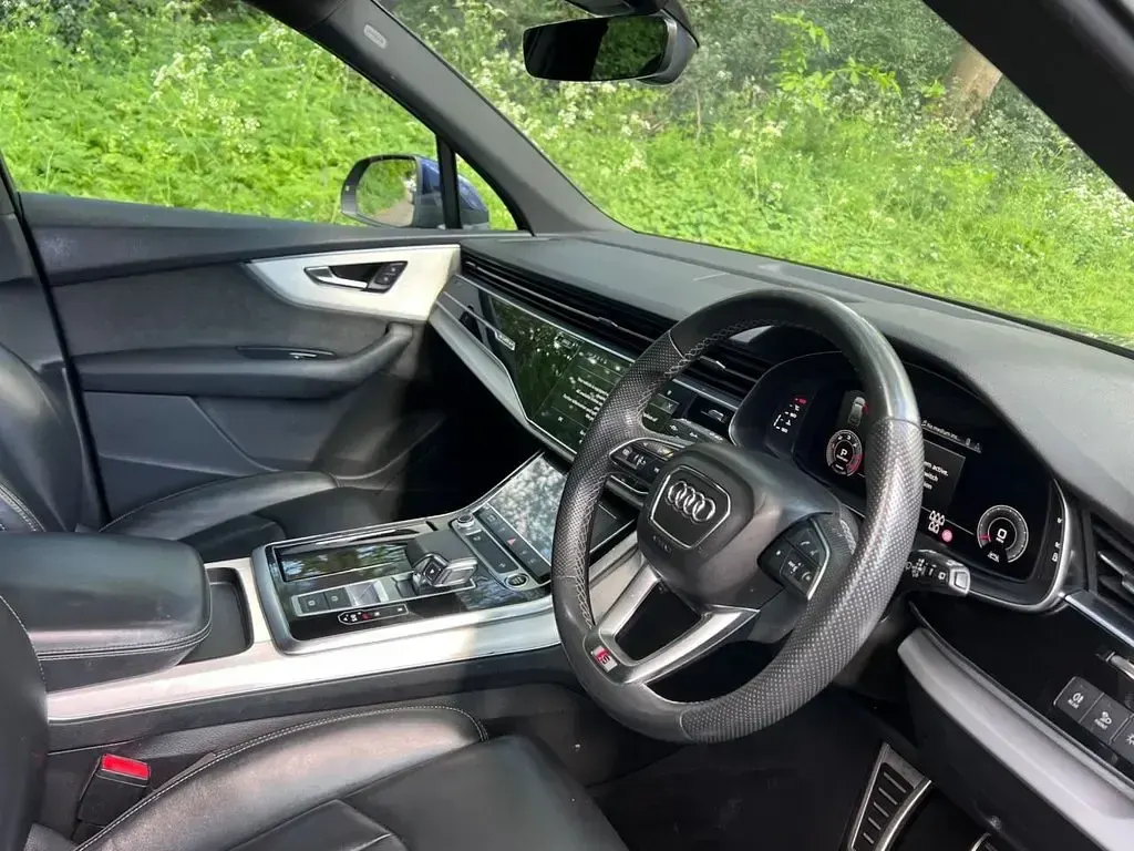 Used Audi Q7 S-Line 231 HP (169 kW) 2021 Blue SUV
