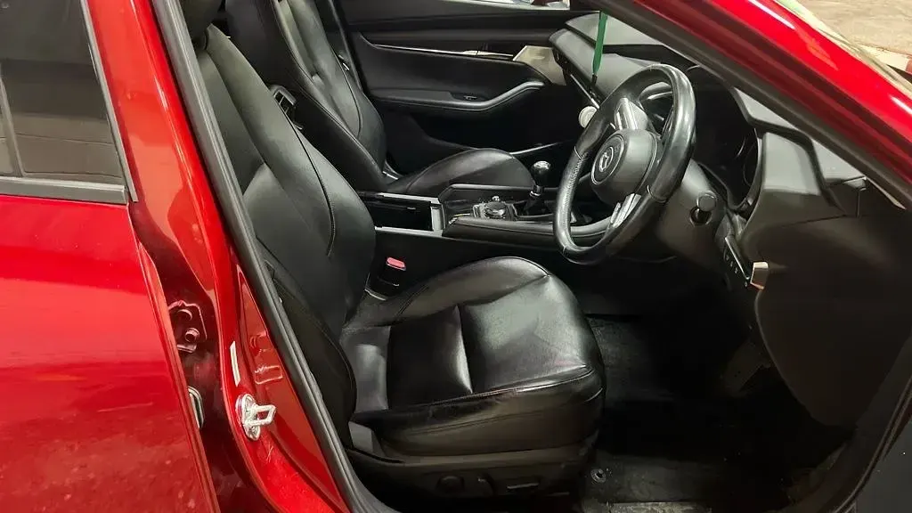 Used Mazda 3 Inclusive 180 HP (132 kW) 2020 Red Sedan