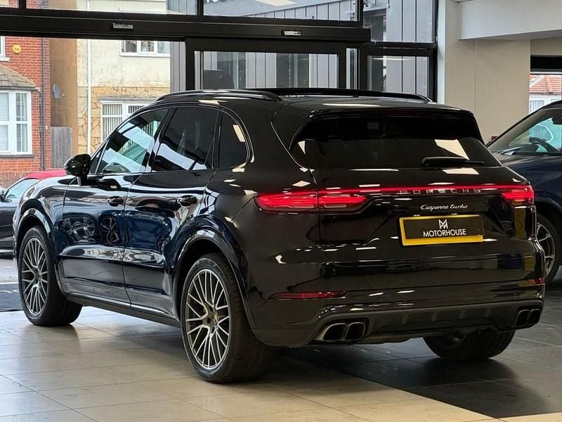 Used Porsche Cayenne Turbo 550 HP (404 kW) 2018 Black SUV