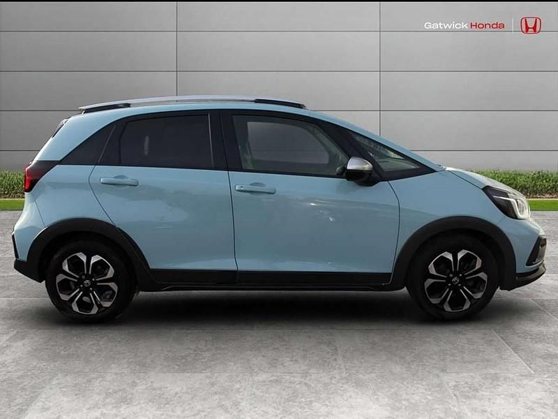 Used Honda Jazz Hybrid 109 HP (80 kW) 2022 Surf blue Hatchback