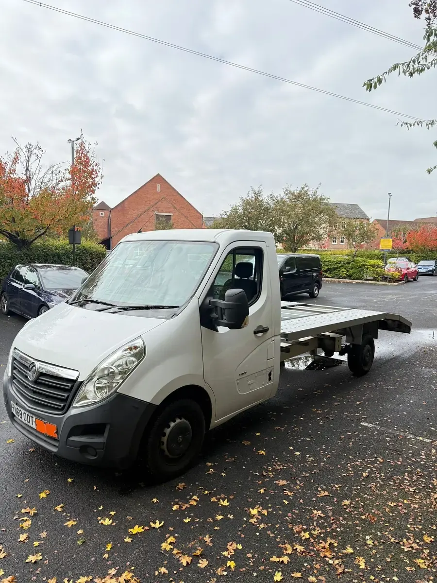 Used Vauxhall Movano 145 HP (106 kW) 2018 White MPV
