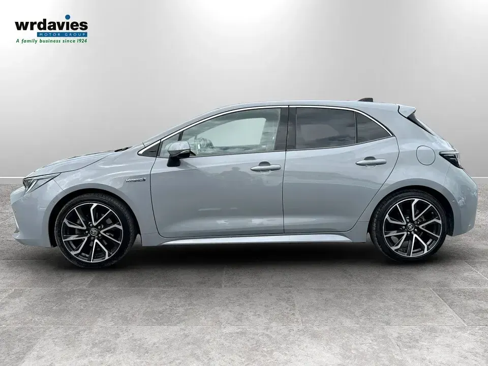 Used Toyota Corolla 184 HP (135 kW) 2020 Manhattan grey Hatchback