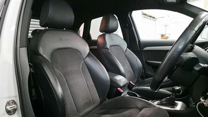 Begagnad Audi Q3 S-line plus 184 HK (135 kW) 2015 Vit SUV