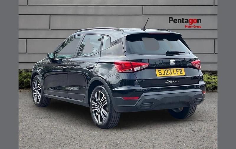 Used Seat Arona SE 108 HP (79 kW) 2023 Black SUV