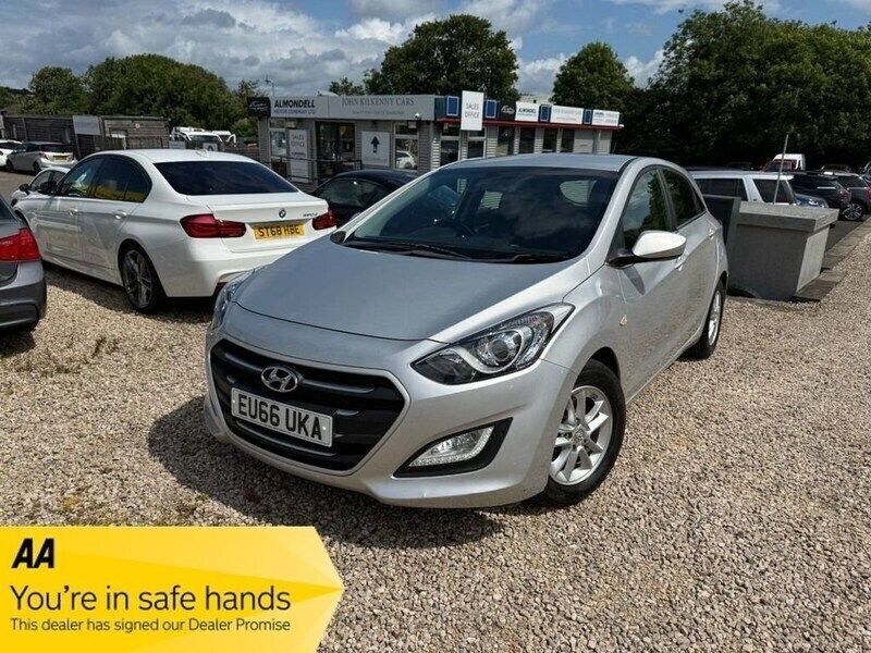 Silver Used 2016 Hyundai i30 SE Hatchback | £7,495 (Fair price) - Image 1/4