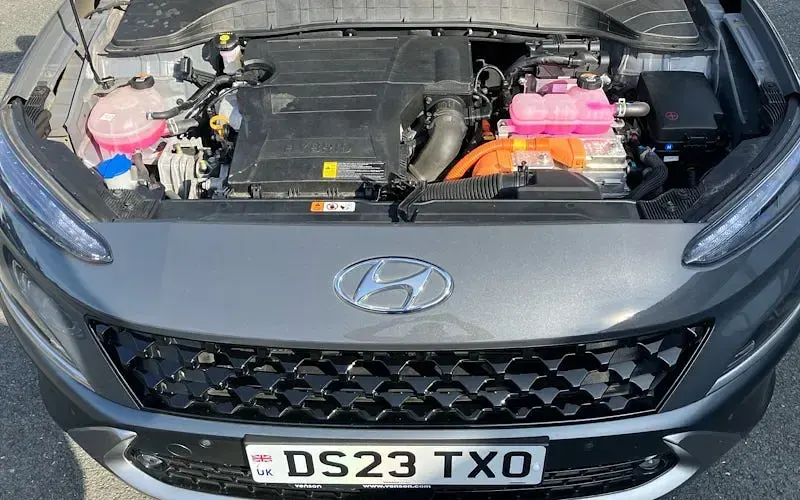 Used Hyundai Kona Premium 141 HP (103 kW) 2023 Grey SUV