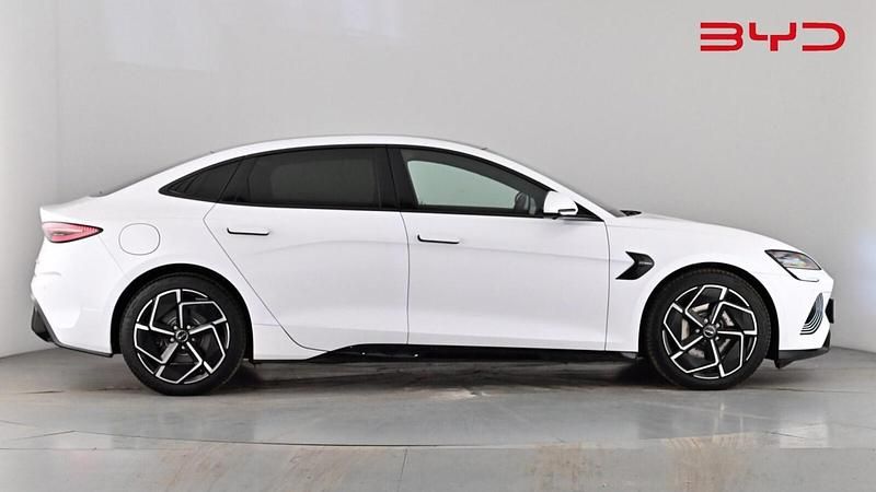 Used BYD Seal Design 230 kW (313 HP) 2025 Polar white Sedan