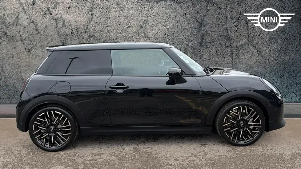 Used Mini Cooper S Hatch 201 HP (147 kW) 2026 Black Hatchback