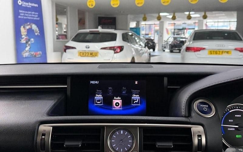 Gebraucht Lexus IS300h 223 PS (164 kW) 2016 Limousine