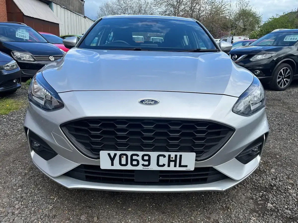 Used Ford Focus ST-Line 120 HP (88 kW) 2020 Silver Hatchback