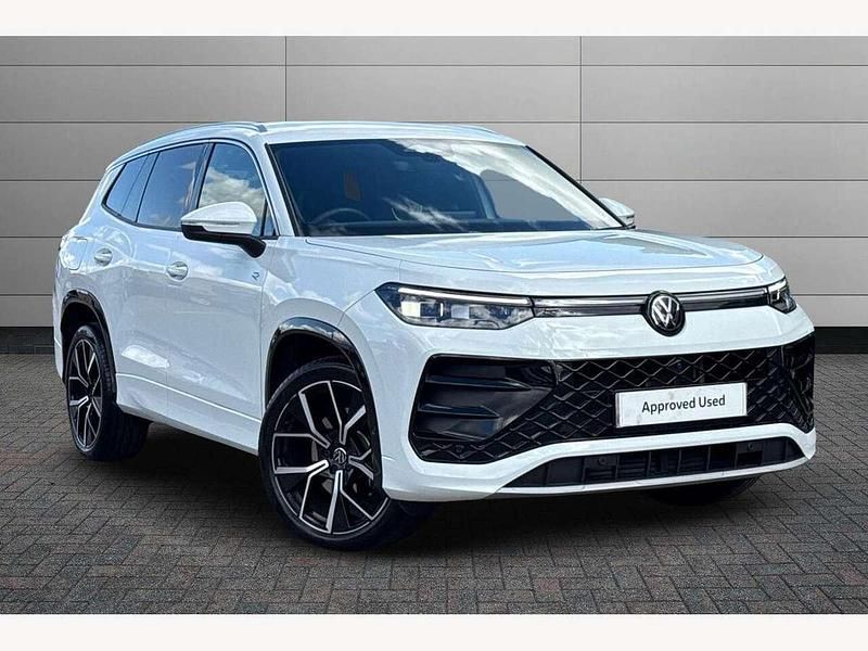 White Used 2025 VW Tayron R-line SUV | £37,999 (Fair price) - Image 1/3