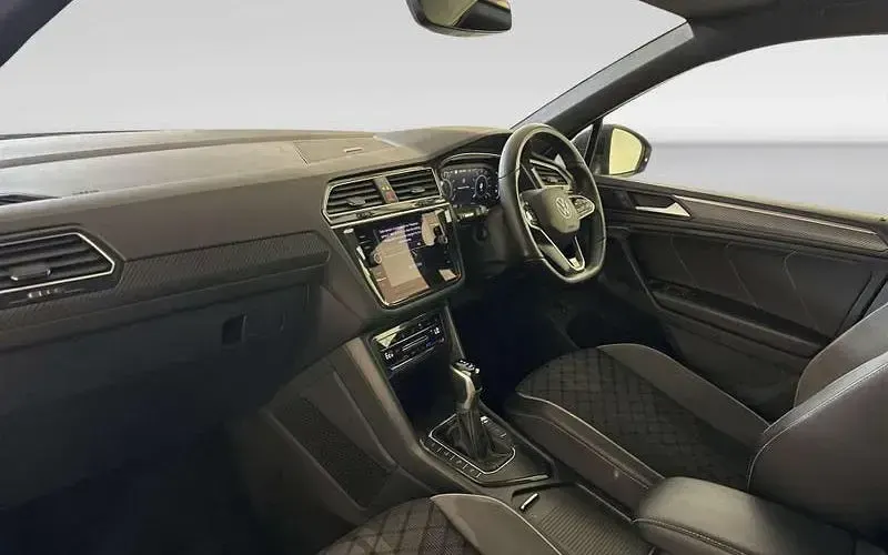 Used VW Tiguan R-line 245 HP (180 kW) 2023 Grey SUV