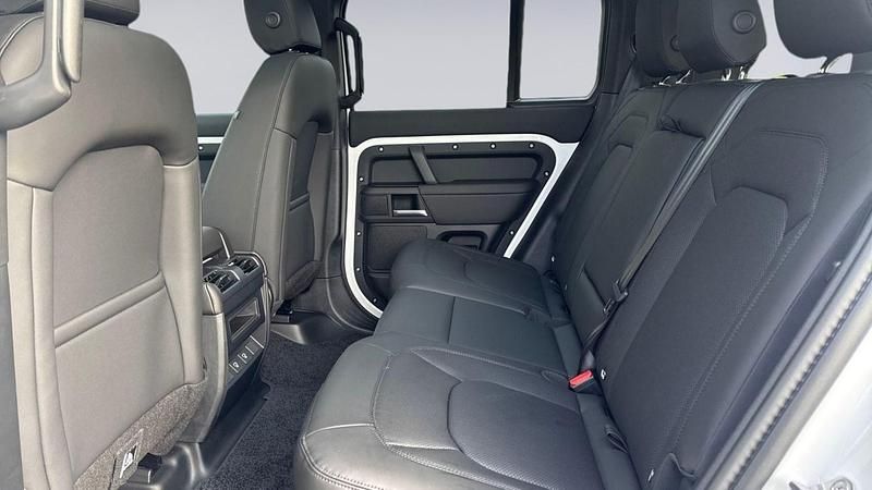 Used Land Rover Defender SE Dynamic 2026 Fuji white SUV