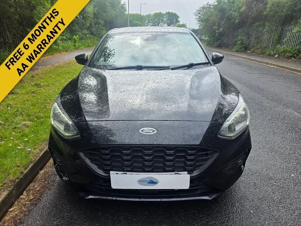 Używany Ford Focus ST-Line X 120 KM (88 kW) 2019 Czarny Hatchback