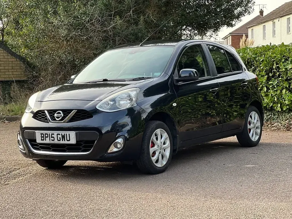 Begagnad Nissan Micra Acenta 79 HK (58 kW) 2015 Svart Halvkombi