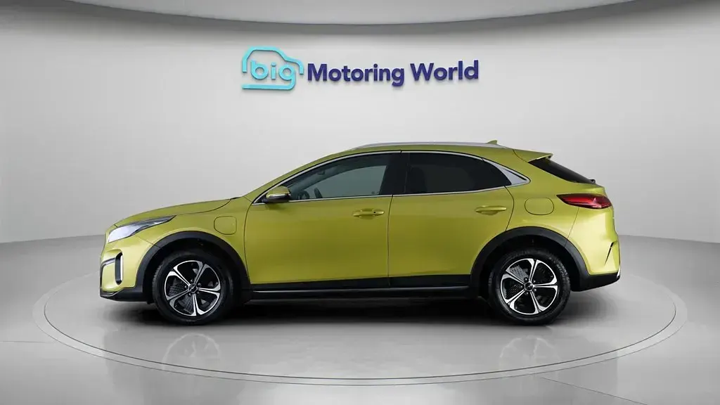 Used Kia XCeed 141 HP (103 kW) 2023 Yellow SUV