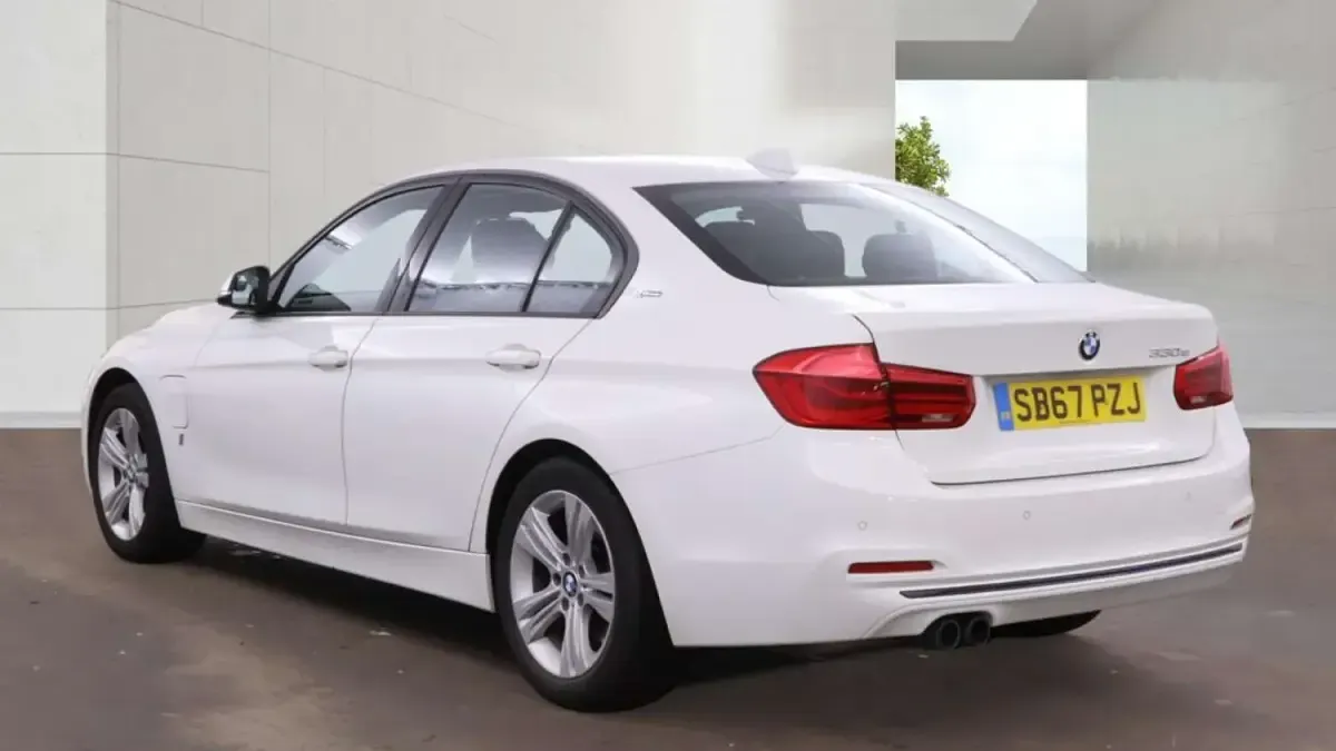 Used BMW 330e Sport Line 2018 White Sedan